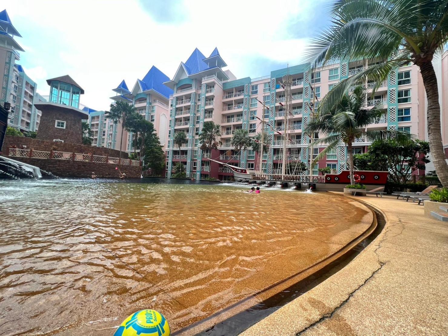 Grande Cariibbean Pattaya By Thita Aparthotel Екстериор снимка